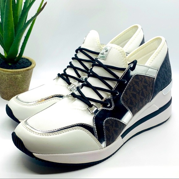 Michael Kors Signature Logo Liv Women's Trainer Sneakers 10 - Picture 1 of 6